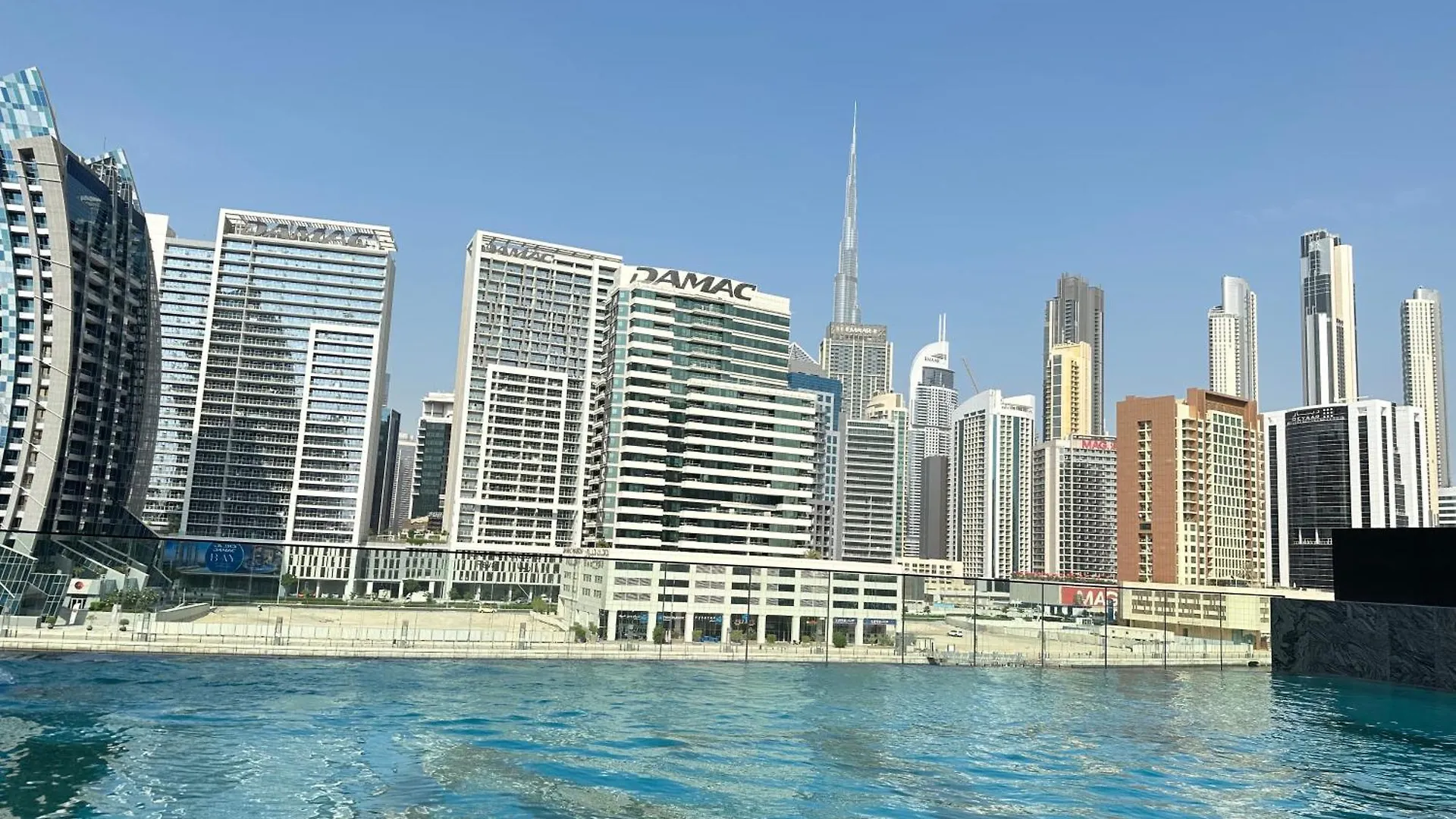 Binghatti Canal With Private Jacuzzi Burj Khalifa View Kings Dubai Guest house
