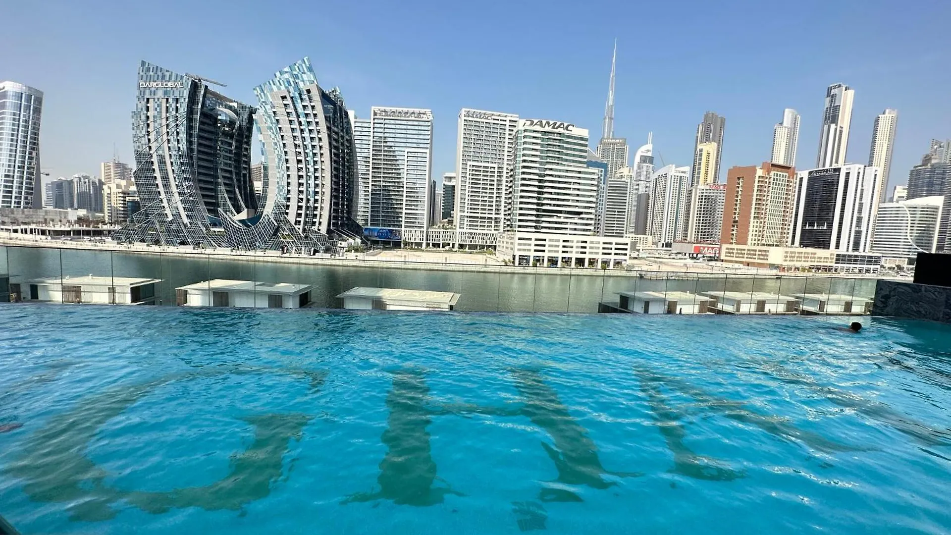 Binghatti Canal With Private Jacuzzi Burj Khalifa View Kings Dubai United Arab Emirates